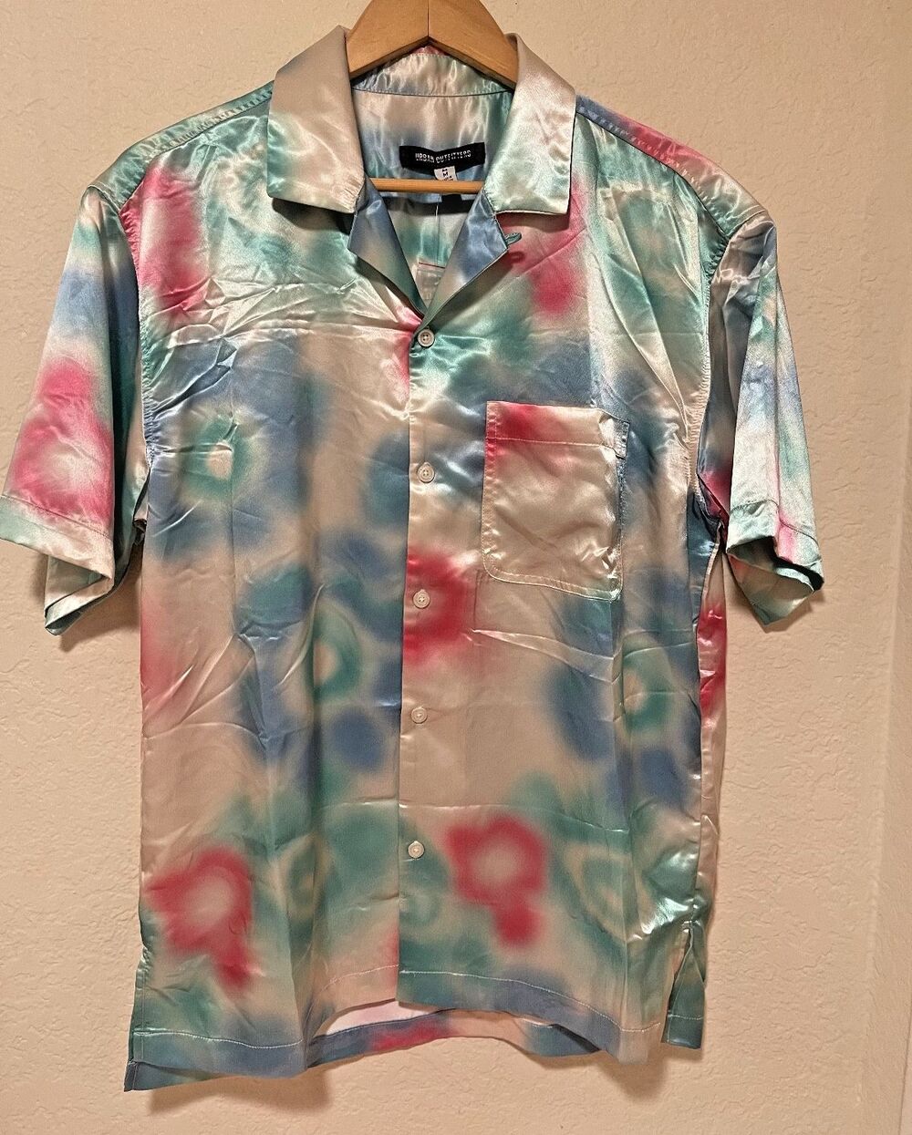 URBAN OUTFITTERS MEN'S ABSTRACT SATIN BUTTON DOWN SHIRT-M- UNISEX  Y2K  FESTIVAL
